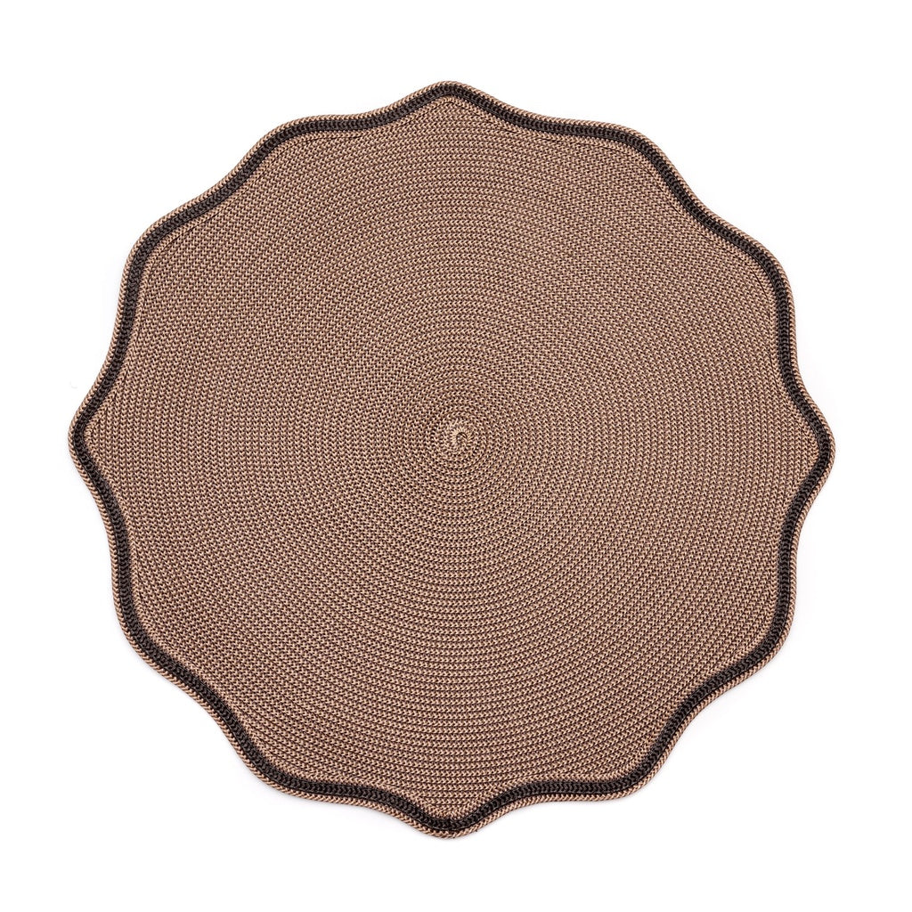 16" Autumn Piped Scalloped Oxford Placemat