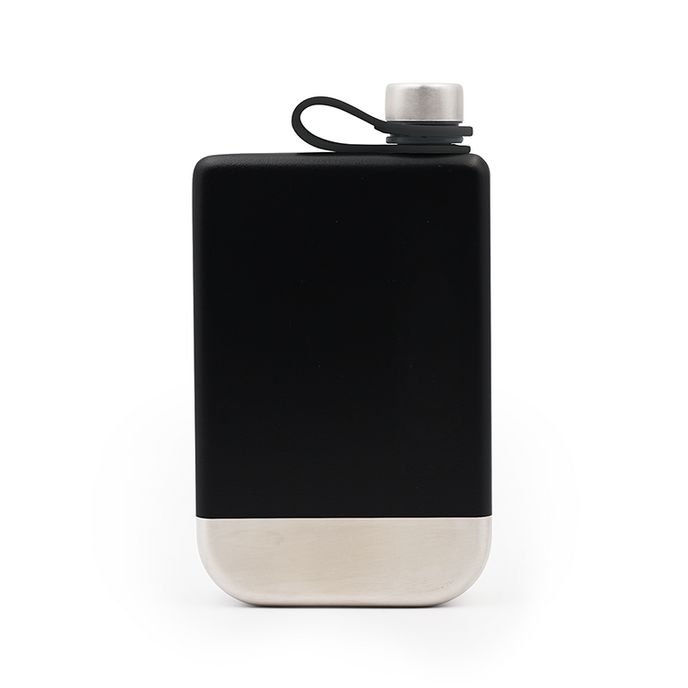 Yukon Highline 9oz Whiskey Flask-Lifestyle-Black-Kevin's Fine Outdoor Gear & Apparel