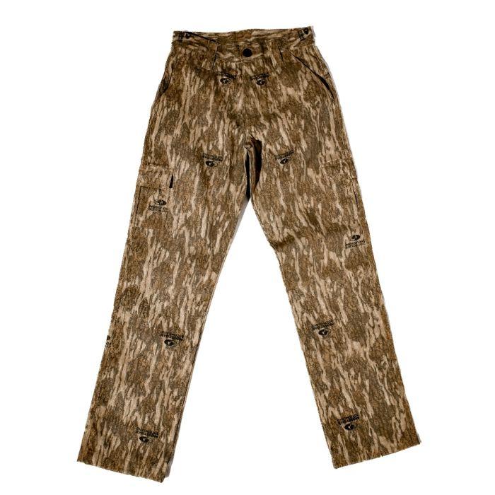 Youth Predator cargo pants in Mossy Oak Bottomland camo with side pockets and durable construction.