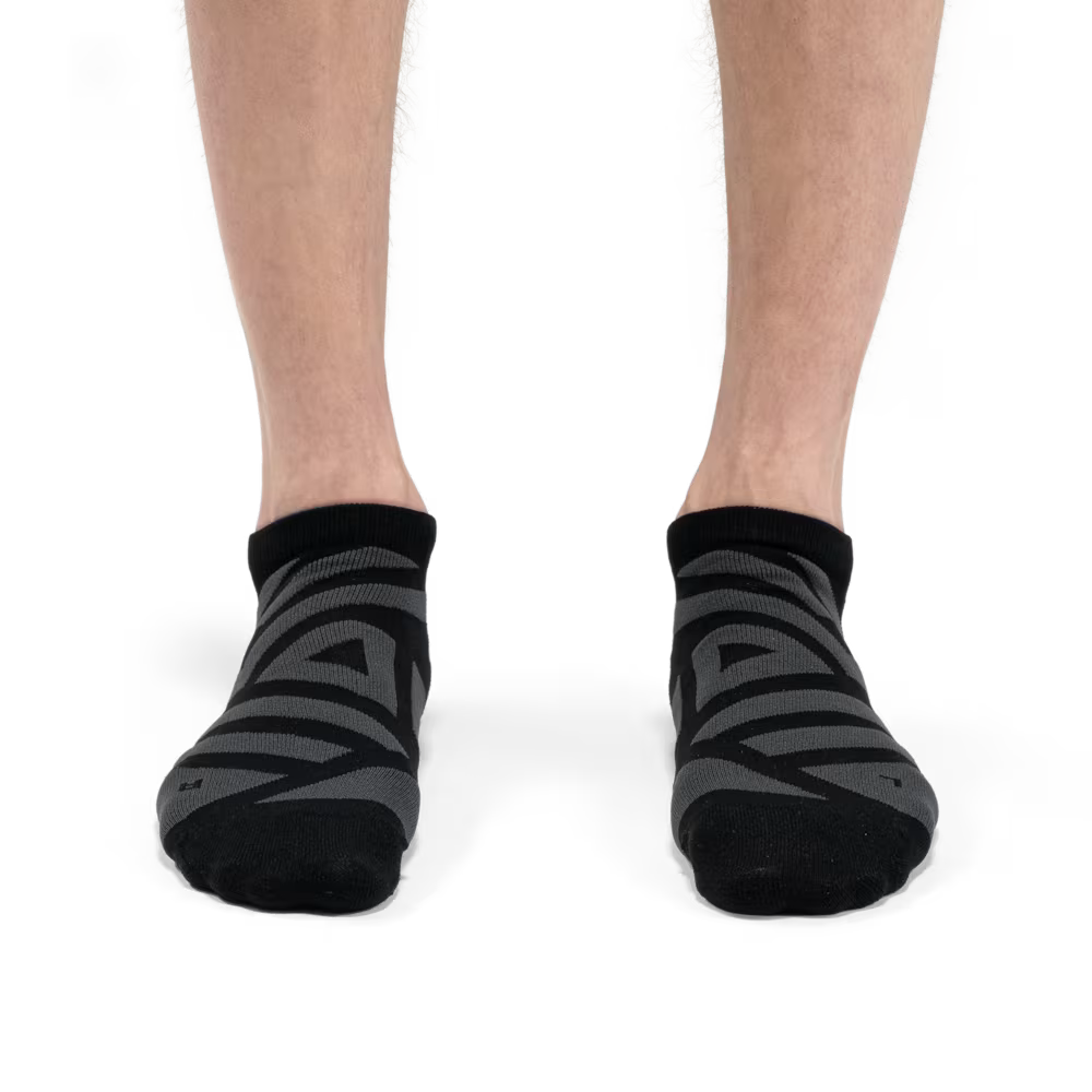 On Running Men's Performance Low Sock-Men's Footwear-Black | Shadow-M-Kevin's Fine Outdoor Gear & Apparel