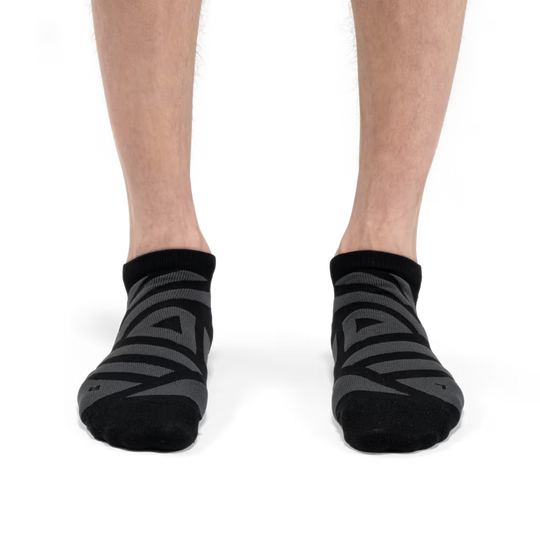 On Running Men's Performance Low Sock-Men's Footwear-Black | Shadow-M-Kevin's Fine Outdoor Gear & Apparel