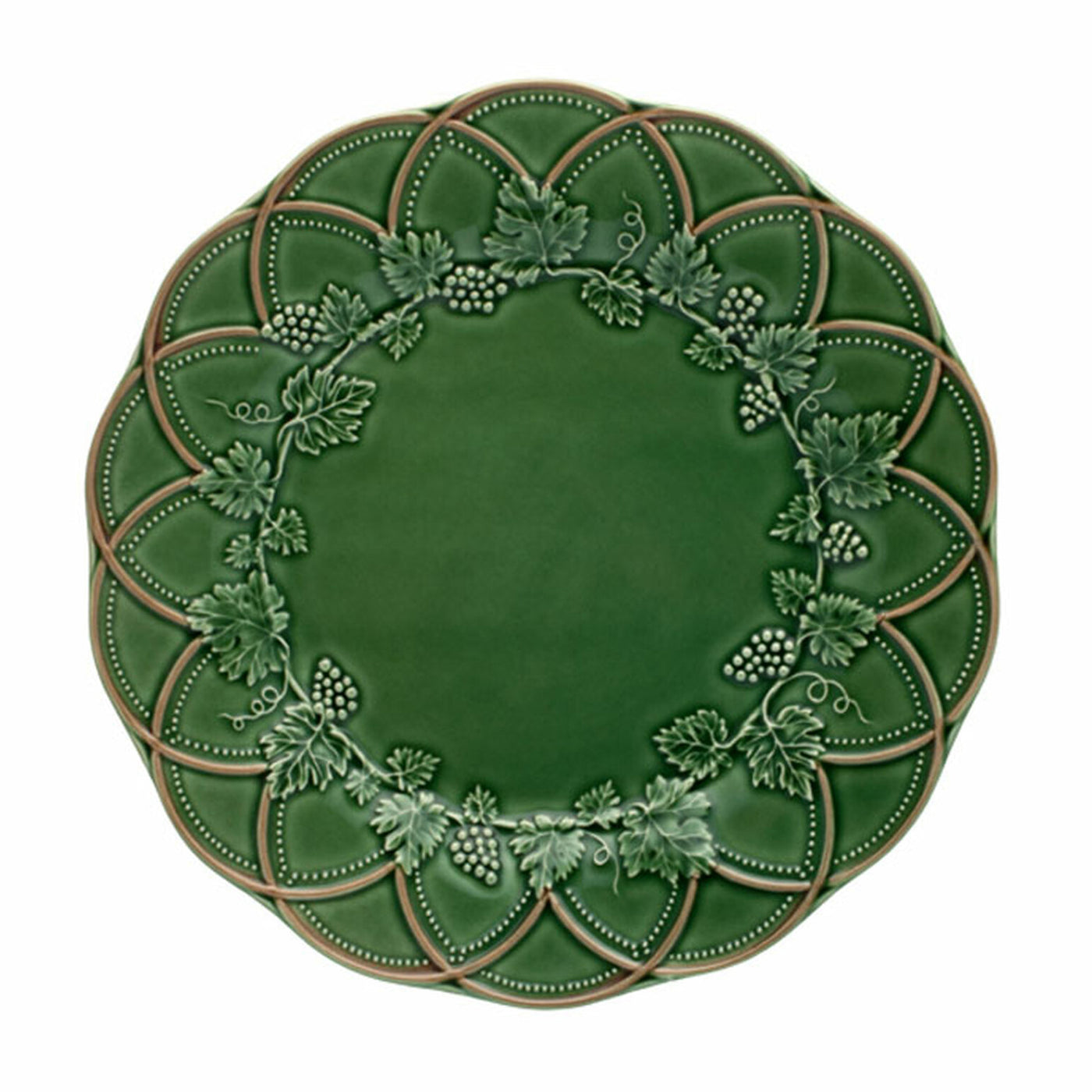 Bordallo Charger Plate-Lifestyle-Green/Brown-Kevin's Fine Outdoor Gear & Apparel