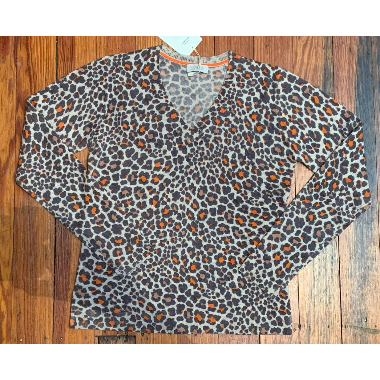 Kinross Cashmere Leopard Vee-Women's Clothing-Kevin's Fine Outdoor Gear & Apparel